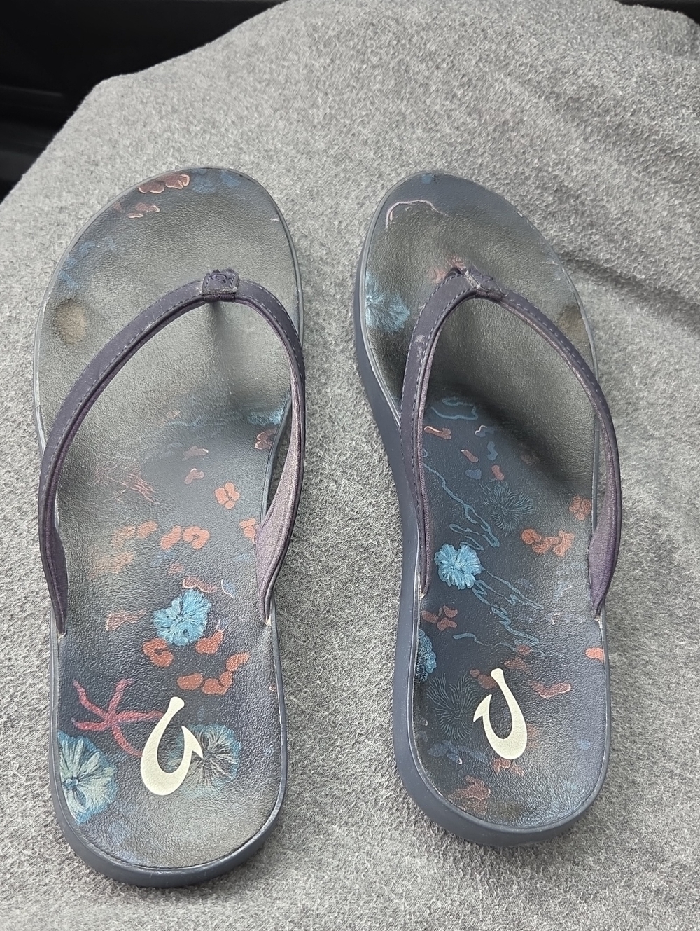OluKai Puawe Women's Thong Beach Sandals Midnigt Purple Floral Flip Flops Size11